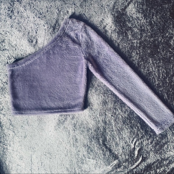 Lavender “Teddy” Style One Shoulder Cropped Sweater - Picture 2 of 6